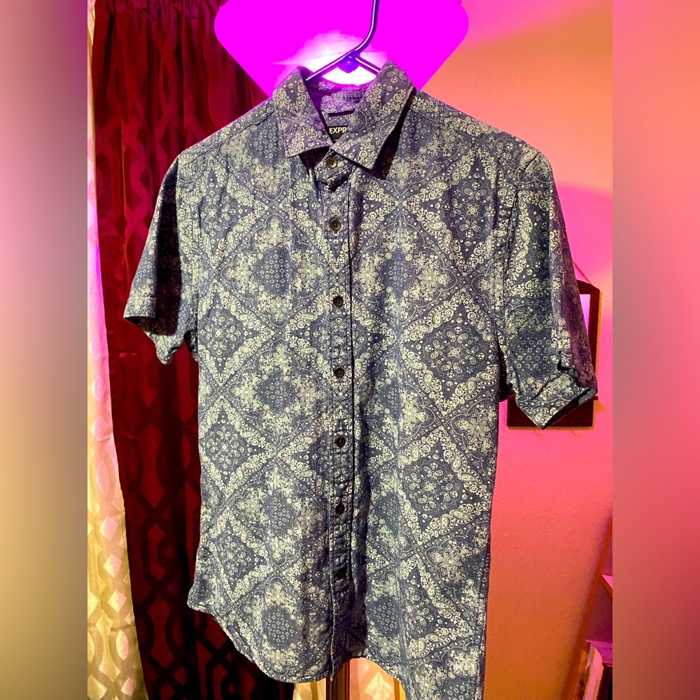 Express button up shirt small